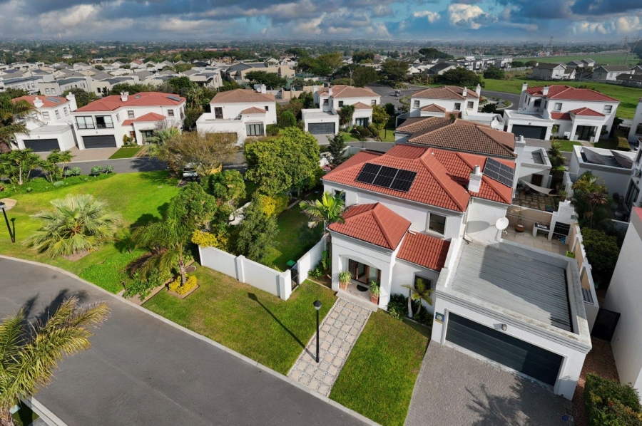 3 Bedroom Property for Sale in Plattekloof Western Cape